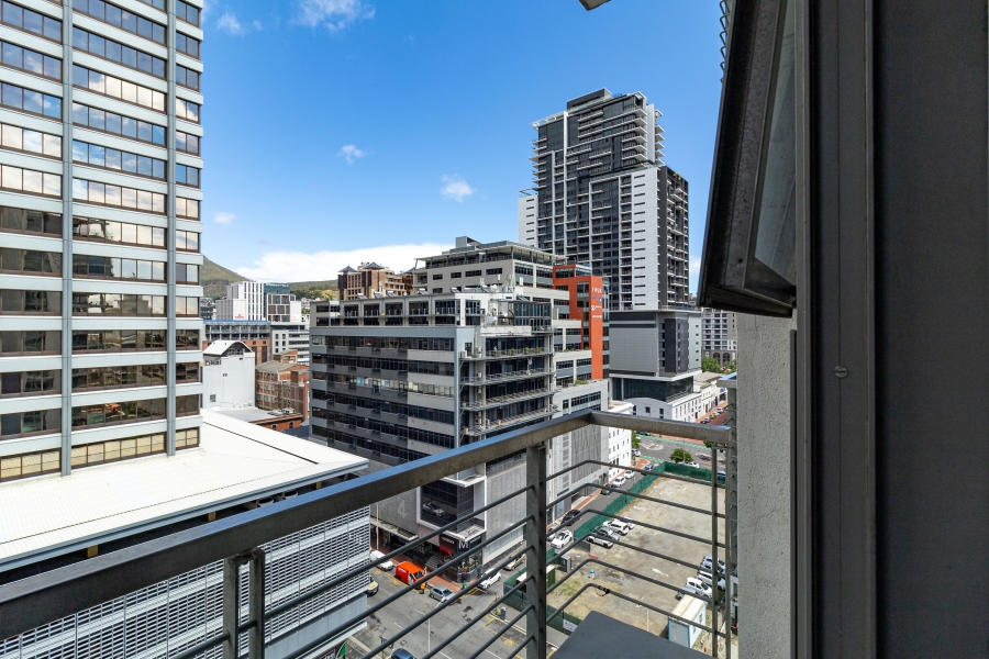 2 Bedroom Property for Sale in Cape Town City Centre Western Cape